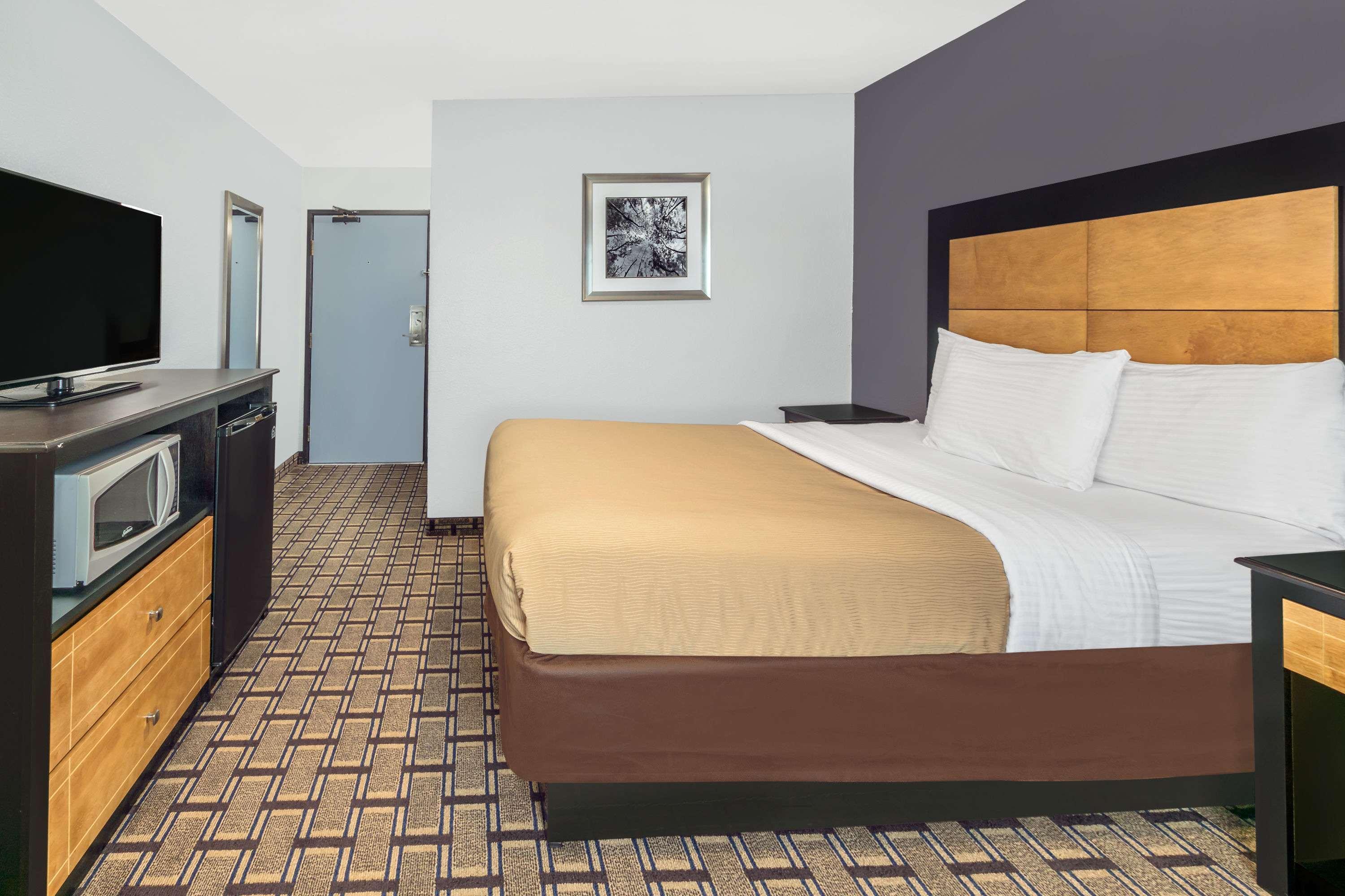 Quality Inn - Denton Exterior photo