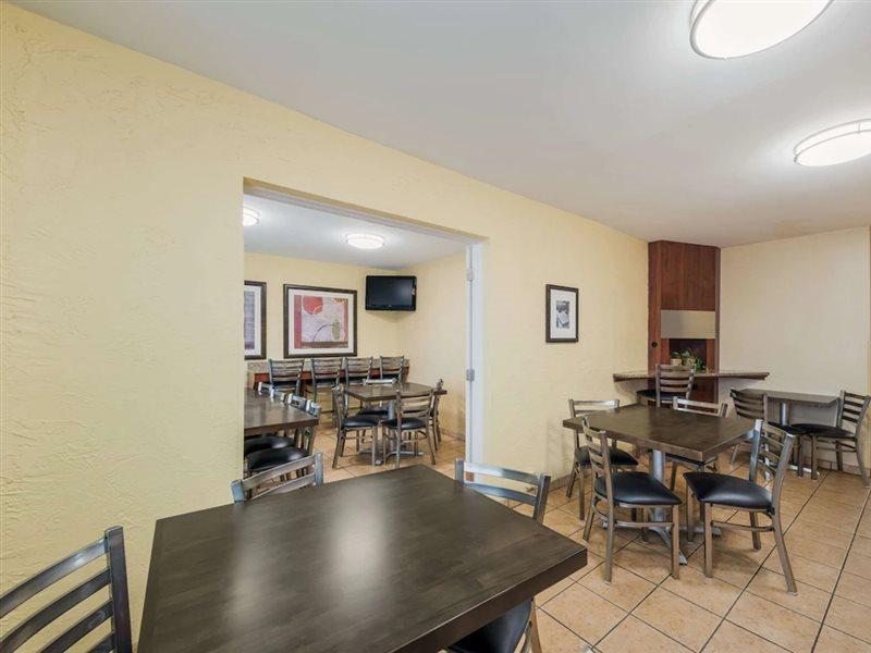 Quality Inn - Denton Exterior photo