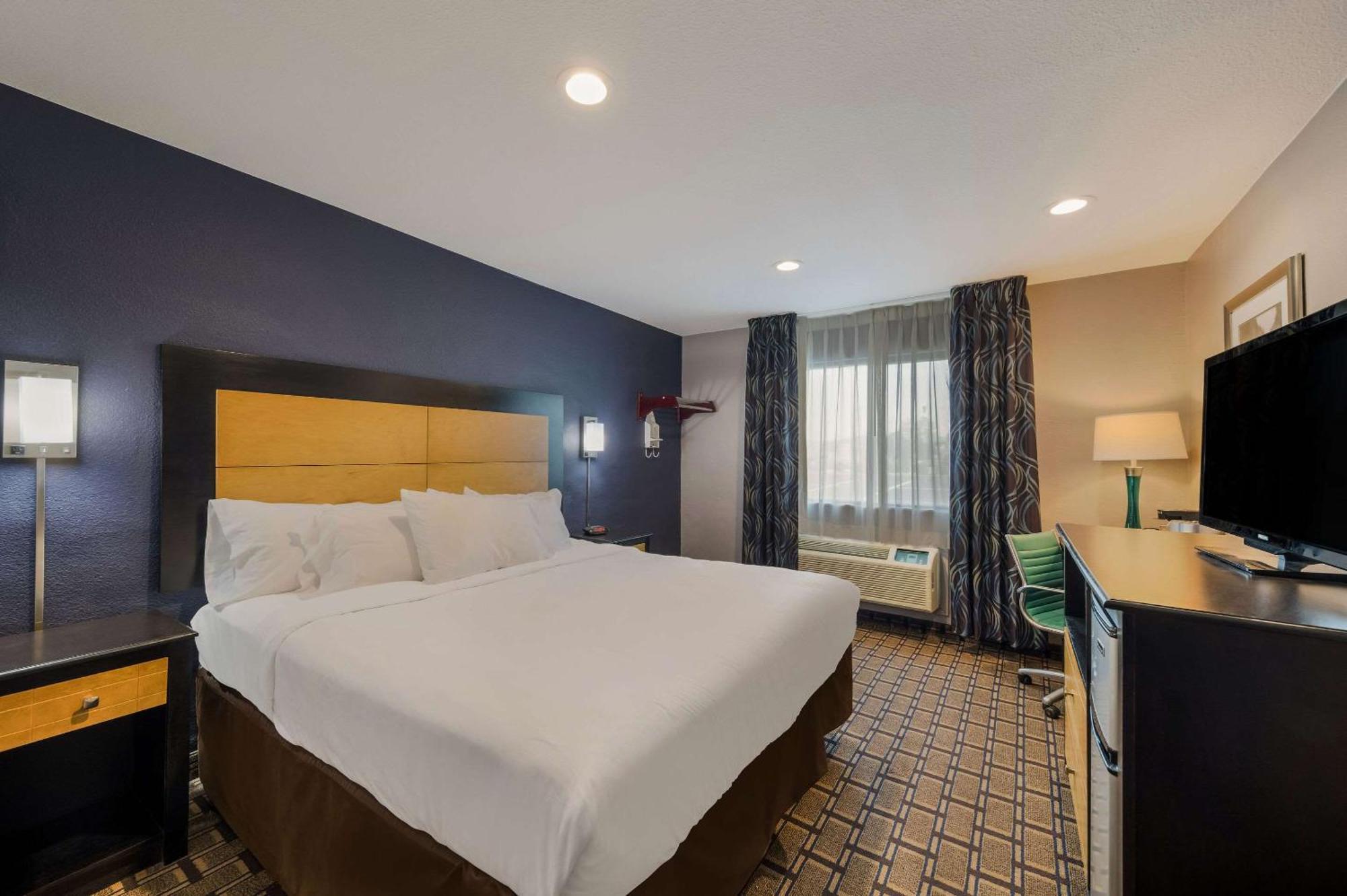 Quality Inn - Denton Exterior photo
