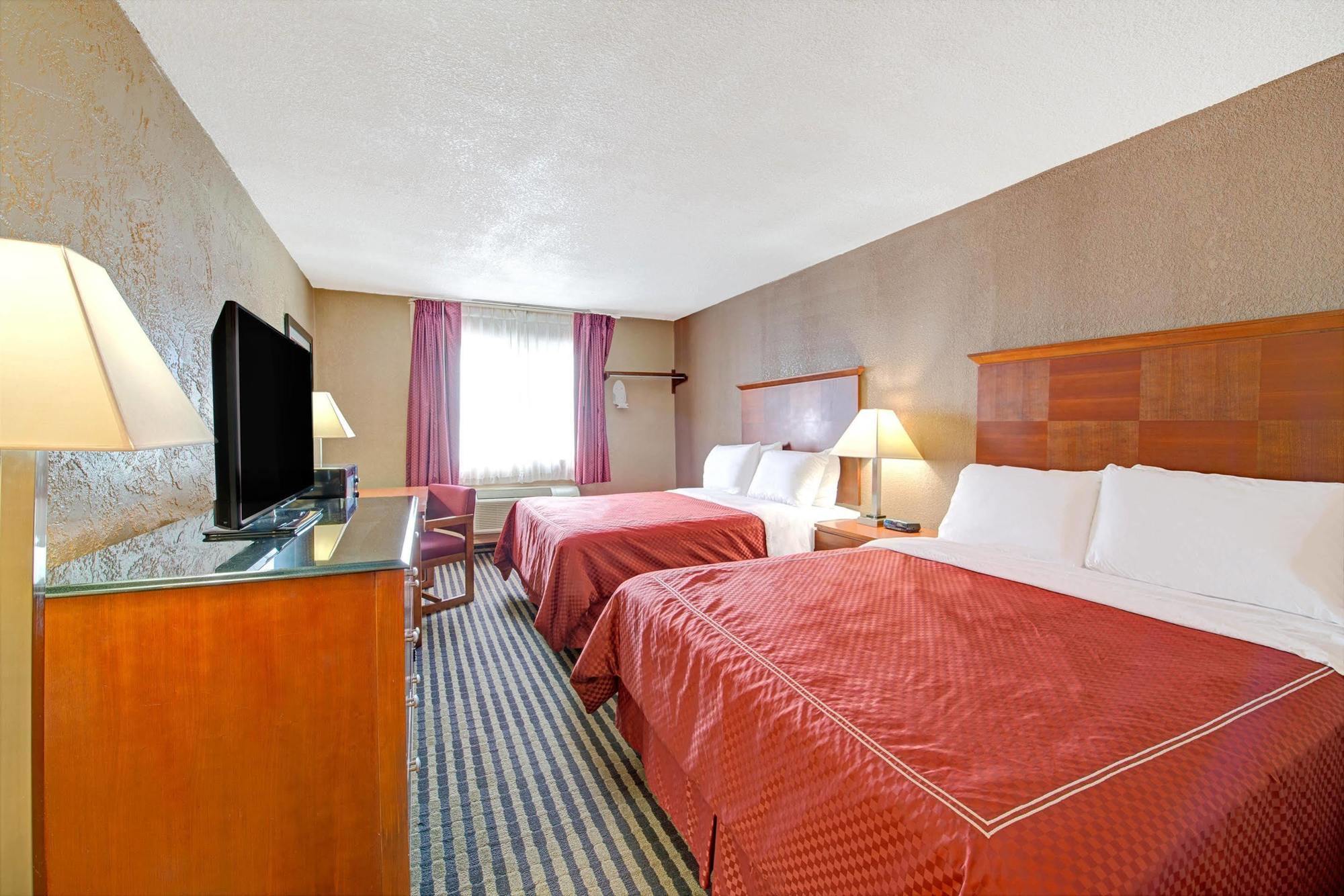 Quality Inn - Denton Exterior photo